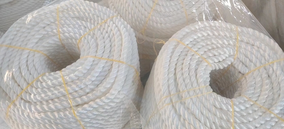 19 mmx220m 3 streng Twisted Nylon Marine Anchoring Rope met hoge breekbelasting