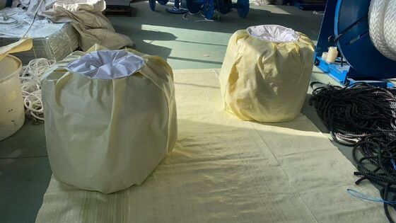 Blauwe Kleur UV-bestendigheid UHMWPE 12-strengs Marine Meerpaaltouw 22mmx220m Met DNV Certificaat