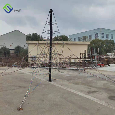 De Douane die van piramideplayset Netto 8x8x6m voor Speelplaatsmateriaal beklimmen