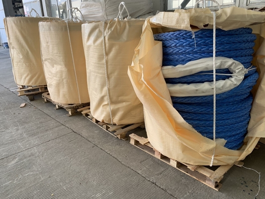 Zware 12 streng gebreide UHMWPE-verbindingstouw 28 mm-96 mm HMPE-slepentouw
