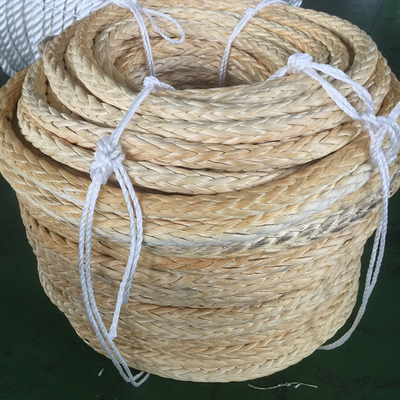 12 Bundeluhmwpe Gevlecht Koord met hoge weerstand Tow Mooring Rope For Shipyard